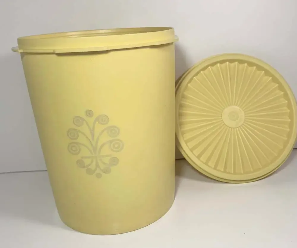 Vintage Harvest Yellow Tupperware Medium Container With Lid 809-13